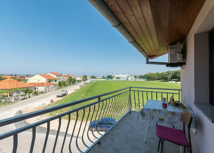 Διαμέρισμα Bozo *